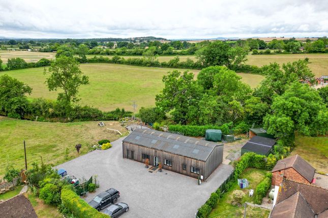 Droitwich Road, Bradley Green, B96 4 bed barn conversion for sale