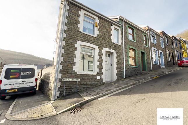 3 bed end terrace house