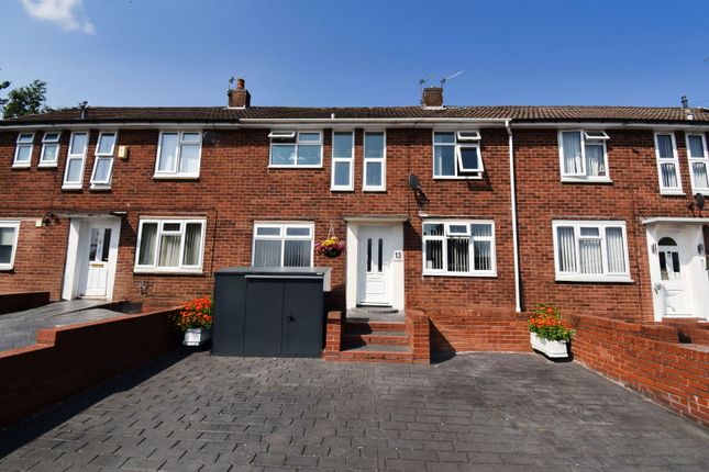 Swan Lane, Stourbridge DY8 3 bed terraced house for sale