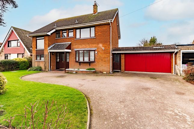 Bately Avenue, Gorleston 3 bed detached house for sale
