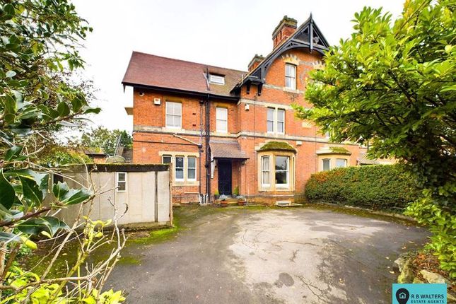 9 bedroom semi-detached house for sale
