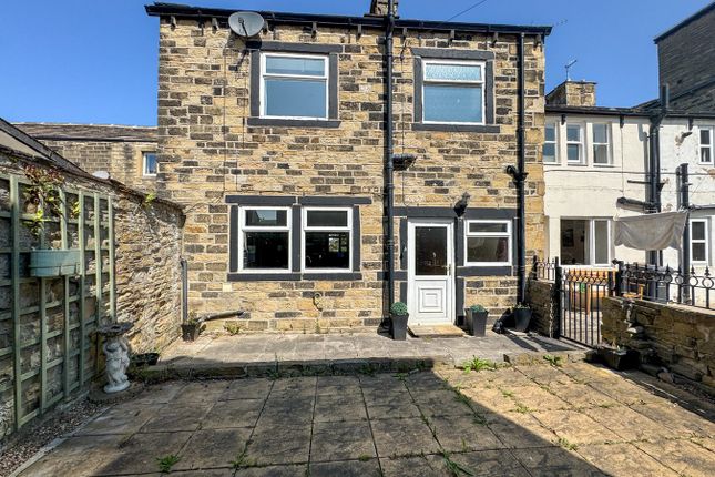 Southgate, Holmfirth HD9 3 bed terraced house for sale