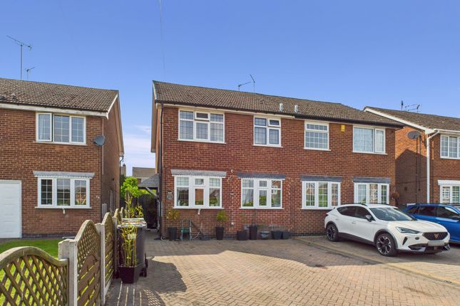 Elmtree Road, Calverton, Nottingham 3 bed semi