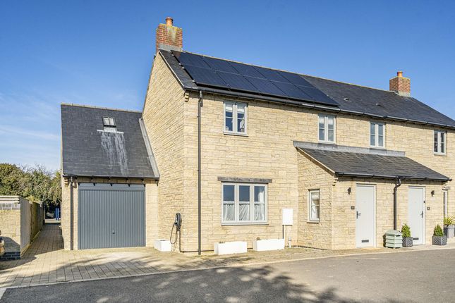 Covert Close, Fritwell, OX27 3 bed semi