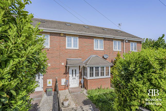 New North Road, Hainault 4 bed terraced house for sale
