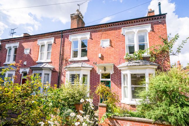 Brookhouse Avenue, Leicester LE2 4 bed end of terrace house for sale