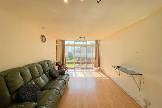 Lyndwood Court, Leicester LE2 2 bed flat for sale