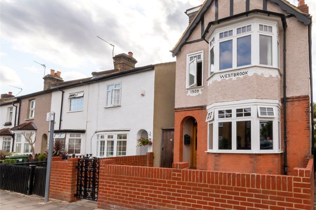 3 bed detached house