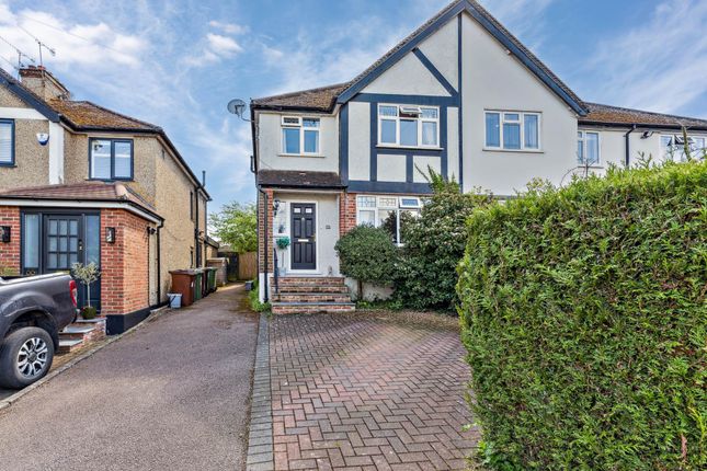 Wayside Avenue, Bushey Heath 3 bed semi