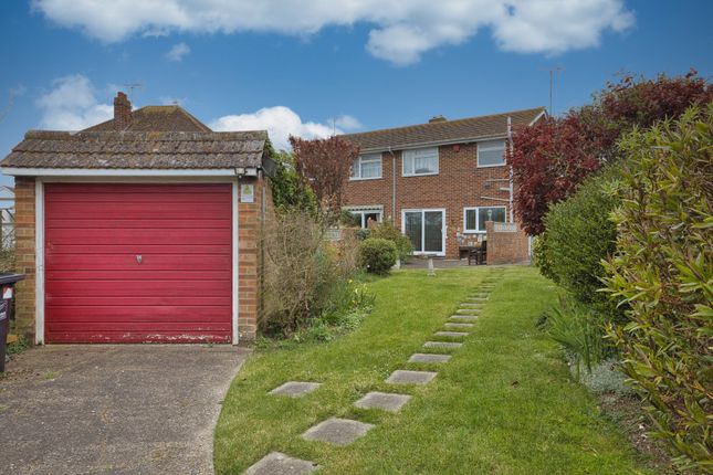 Rosemary Avenue, Broadstairs, Kent, CT10 3 bed semi