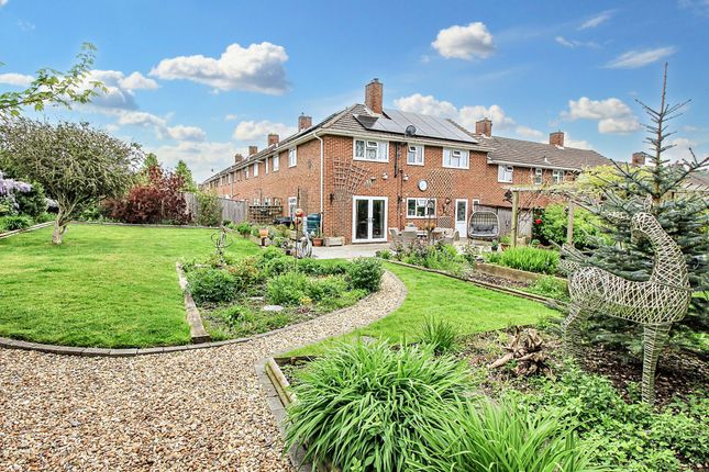 5 bed terraced house