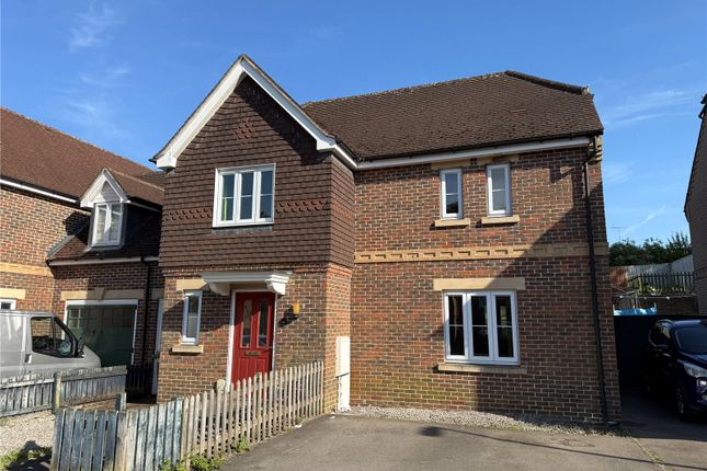 Hunters Hill, Burghfield Common, Reading 3 bed link detached house for sale