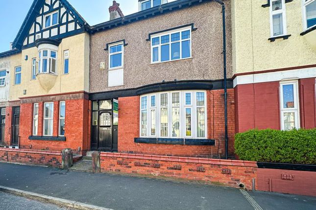 8 bedroom terraced house for sale