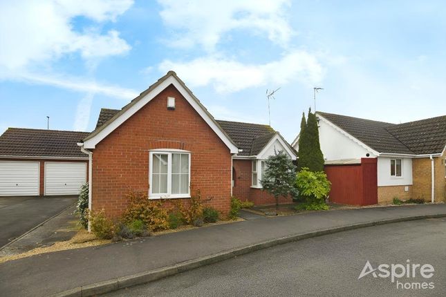 Windmill Gardens, Wisbech... 2 bed detached bungalow for sale