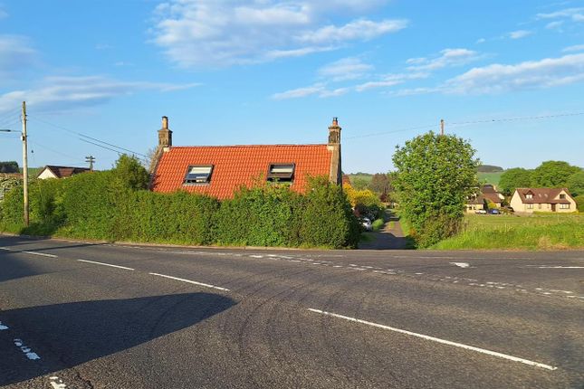 Corner cottage, Powmill 2 bed detached house for sale