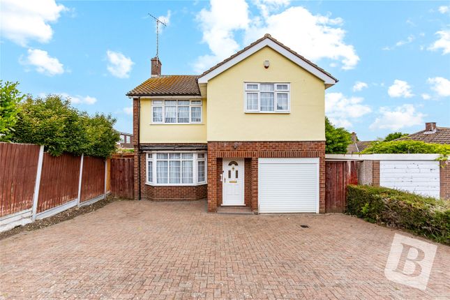Green Walk, Ongar, Essex, CM5 4 bed detached house for sale