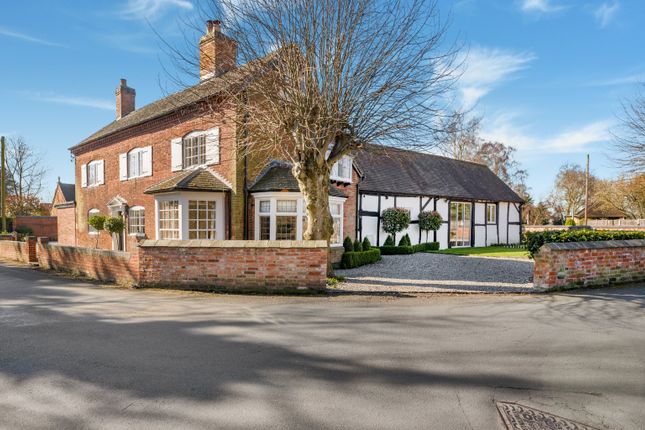 Mill End Lane, Alrewas. 4 bed detached house for sale