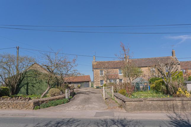 Folly Lane, Shaw, Melksham 3 bed semi