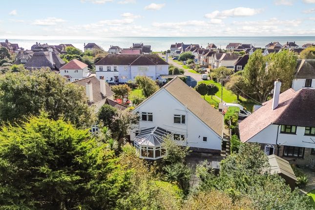 3 bed detached house
