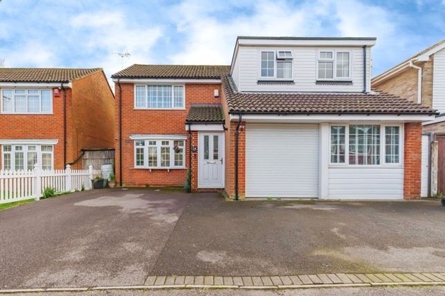 Kenmara Close, Crawley RH10 5 bed detached house for sale
