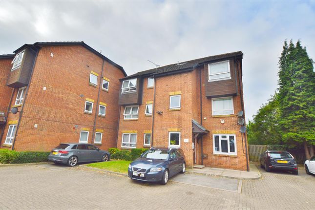 Braemar Gardens, Slough Studio for sale