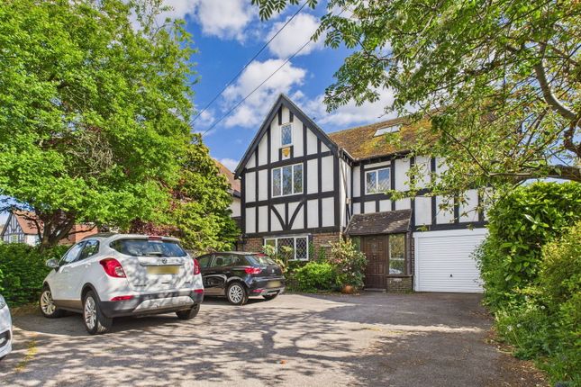 Poulters Lane, Worthing, BN14 7SY 6 bed detached house for sale