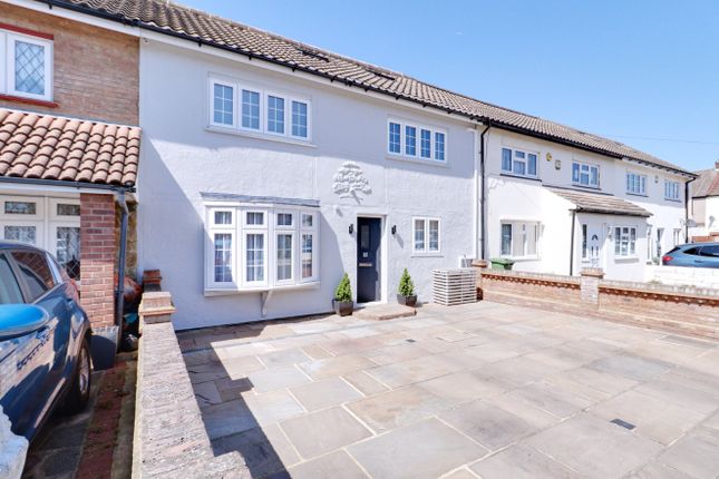 Harlow Road, Rainham RM13 4 bed terraced house for sale
