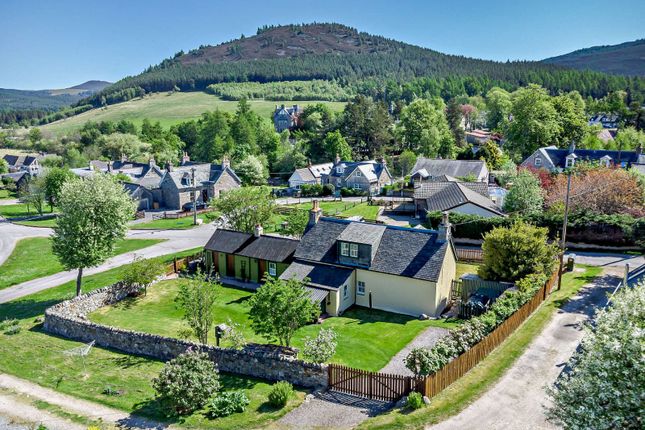 2 bedroom detached house for sale