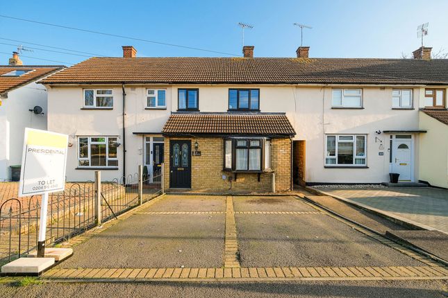 Essex IG10 3 bed terraced house for sale