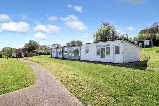 Sea Valley, Bideford, Devon, EX39 2 bed bungalow for sale