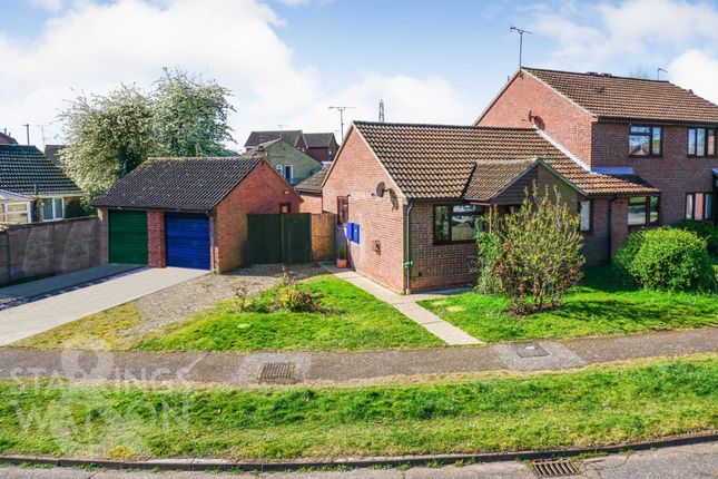 2 bedroom semi-detached bungalow for sale
