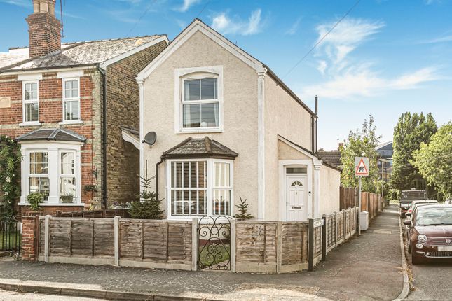 2 bedroom detached house for sale