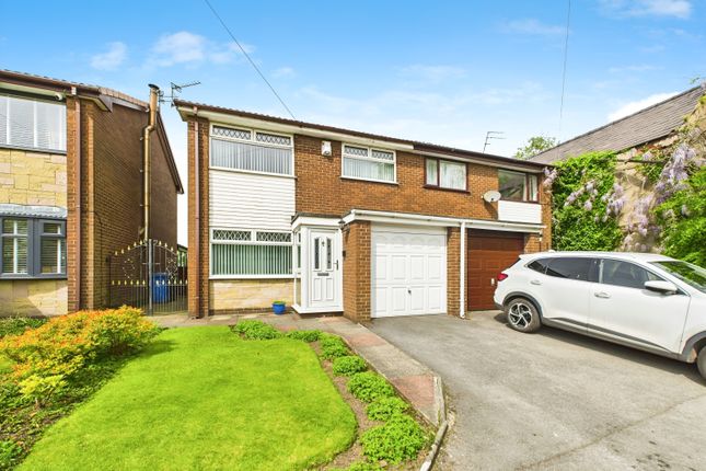Thatchers Mount, Collins Green... 3 bed semi