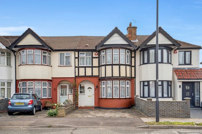 Kenmore Avenue, Harrow, HA3 3 bed terraced house for sale