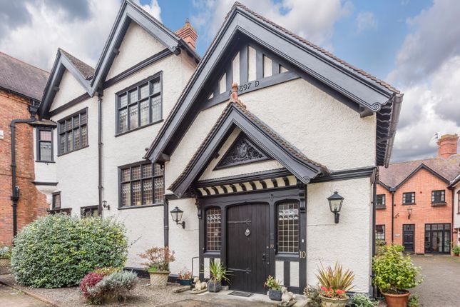10 Ledbury Park, Ledbury... 4 bed character property for sale