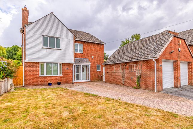 4 bed detached house