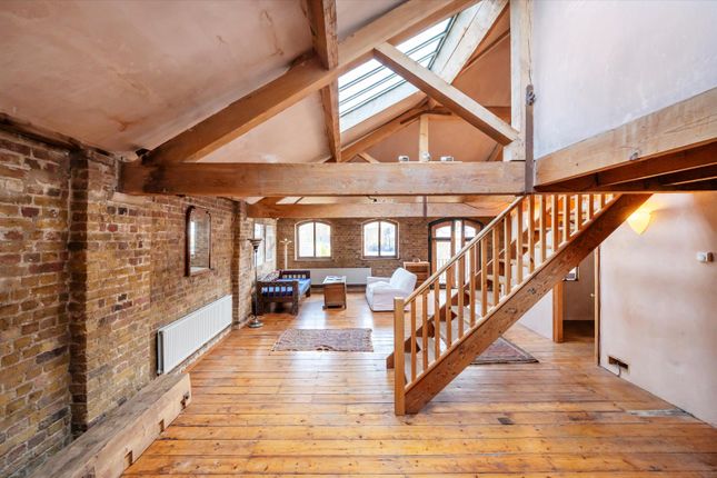 Limehouse Wharf, Narrow Street... 2 bed apartment for sale