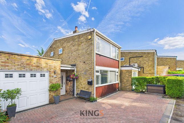 4 bedroom link detached house for sale