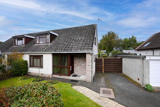 2 bedroom semi-detached house for sale