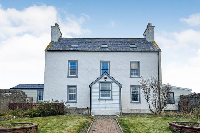 6 bedroom detached house for sale