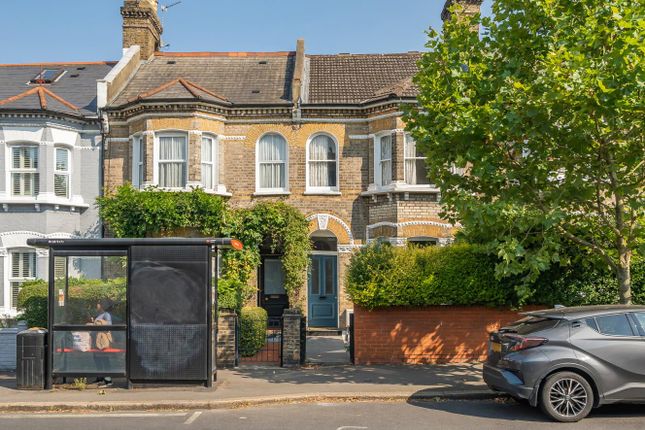 Lordship Lane, East Dulwich, London... 2 bed flat for sale
