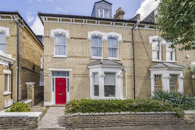 5 bedroom semi-detached house for sale