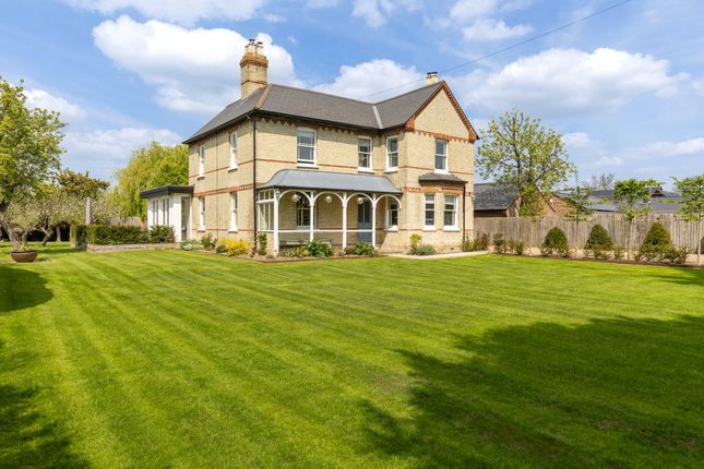 North End, Royston SG8 4 bed detached house for sale