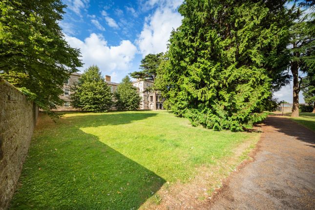 2 bedroom house for sale