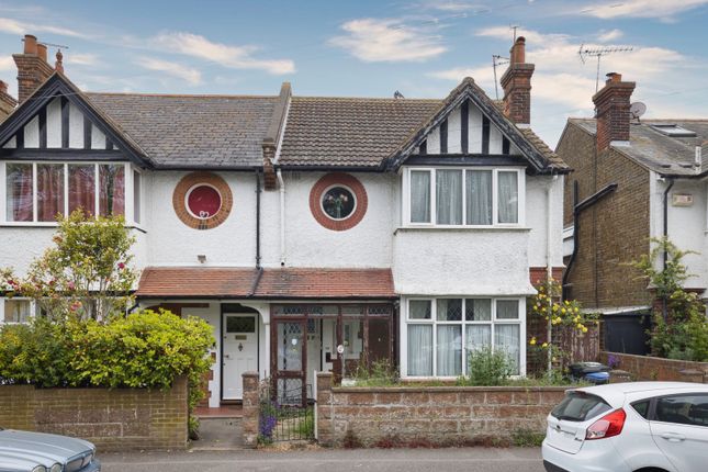 Edge End Road, Broadstairs, Kent, CT10 4 bed semi