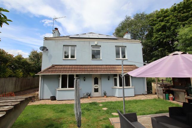 4 bedroom link detached house for sale