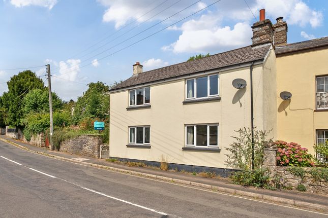 South Molton Road, Bampton, Tiverton... 3 bed semi
