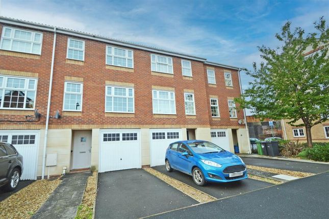 Greenfields Gardens, Shrewsbury, SY1 3 bed terraced house for sale