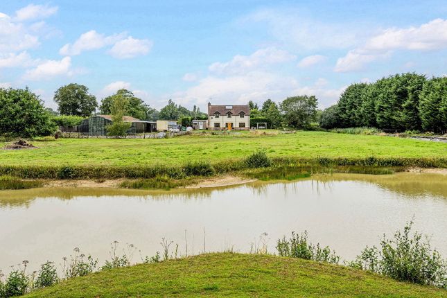 Starborough Road, Edenbridge TN8 3 bed detached house for sale