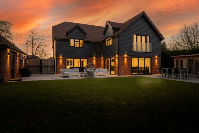 Southern Road, Southampton SO30 4 bed detached house for sale